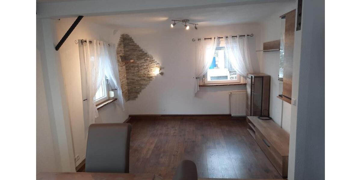 Einfamilienhaus Stuttgart Hedelfingen - 4 Zimmer, 60 m&sup2;, 1.300&euro; | Angebot:24665432