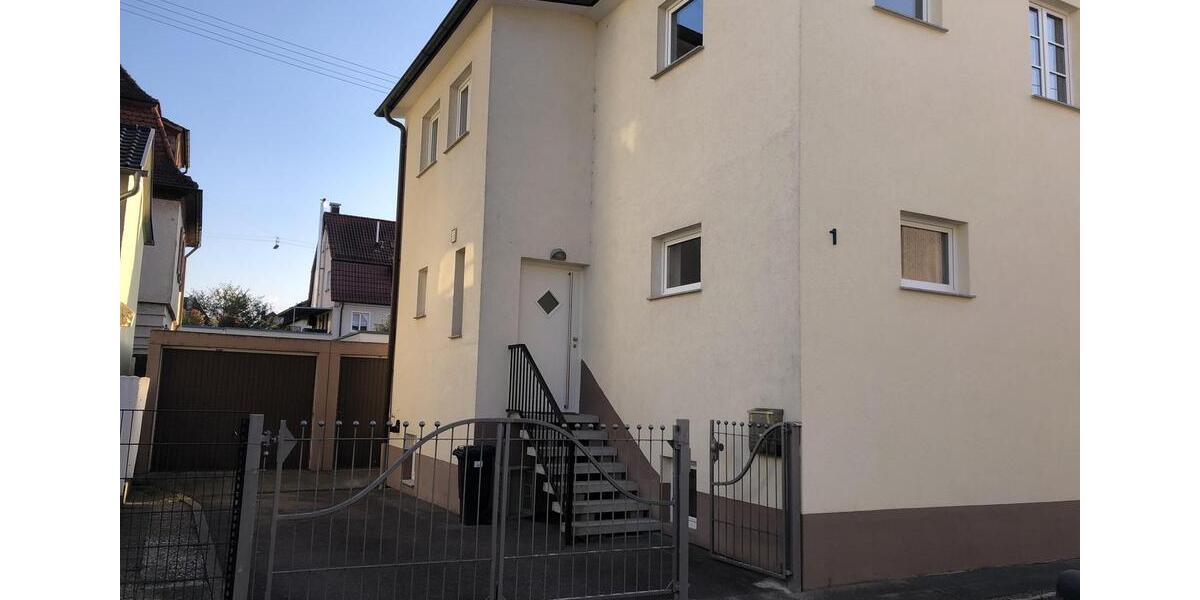 Doppelhaushälfte Fellbach Oeffingen - 6 Zimmer, 160 m&sup2;, 2.500&euro; | Angebot:26129547