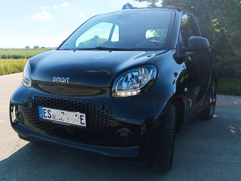Smart ForTwo 14.900 km 13.900 € Schlaitdorf 72667
