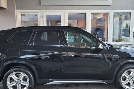 BMW X1 74.123 km 27.499 &euro; Stuttgart 70469
