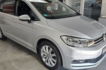 VW Touran 56.295 km 17.900 &euro; Altingen (Kreis Tübingen) 72119