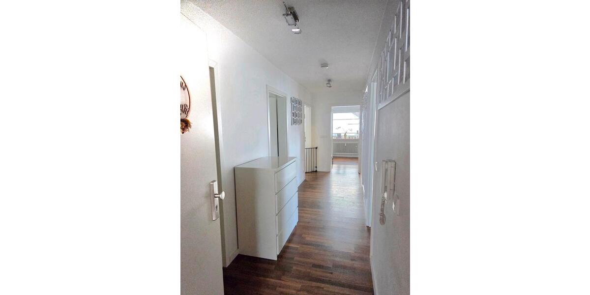 Dachgeschoßwohnung Stuttgart Neuwirtshaus - 3.5 Zimmer, 86 m&sup2;, 425.000&euro; | Angebot:25209138