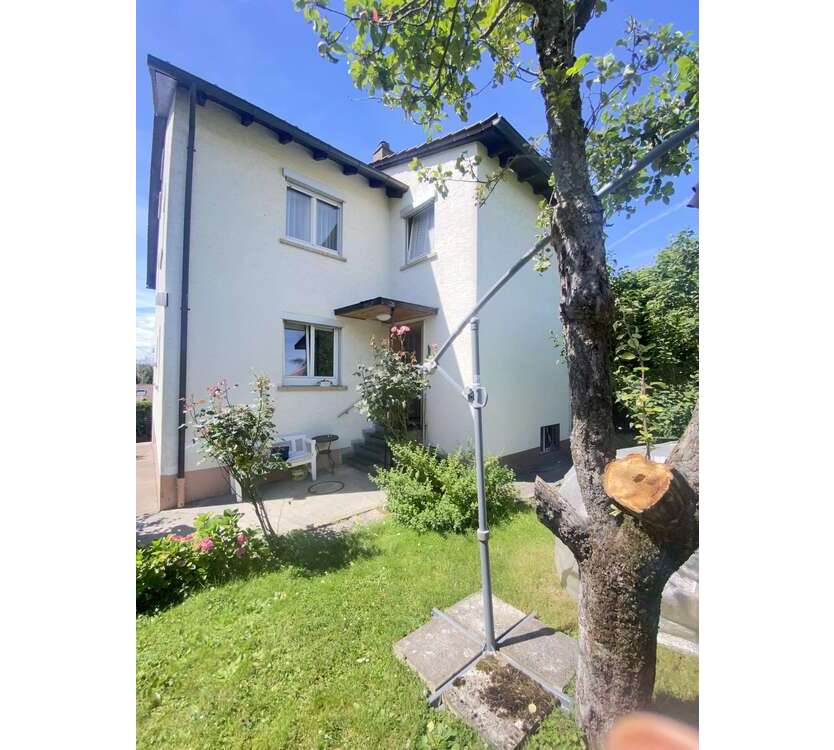 Haus zum Kaufen in Korntal-Münchingen 950.000 € 246 m²