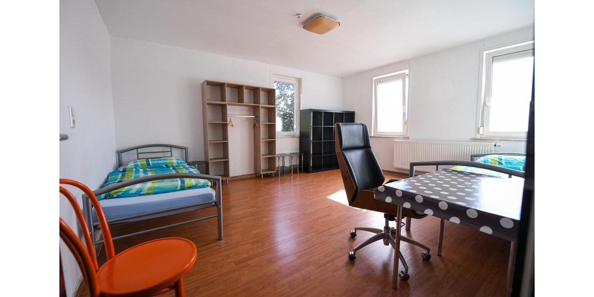 Mehrfamilienhaus, Wohnhaus Reutlingen Reutlingen-Betzingen - 18 Zimmer, 460 m&sup2;, 6.000&euro; | Angebot:24245162