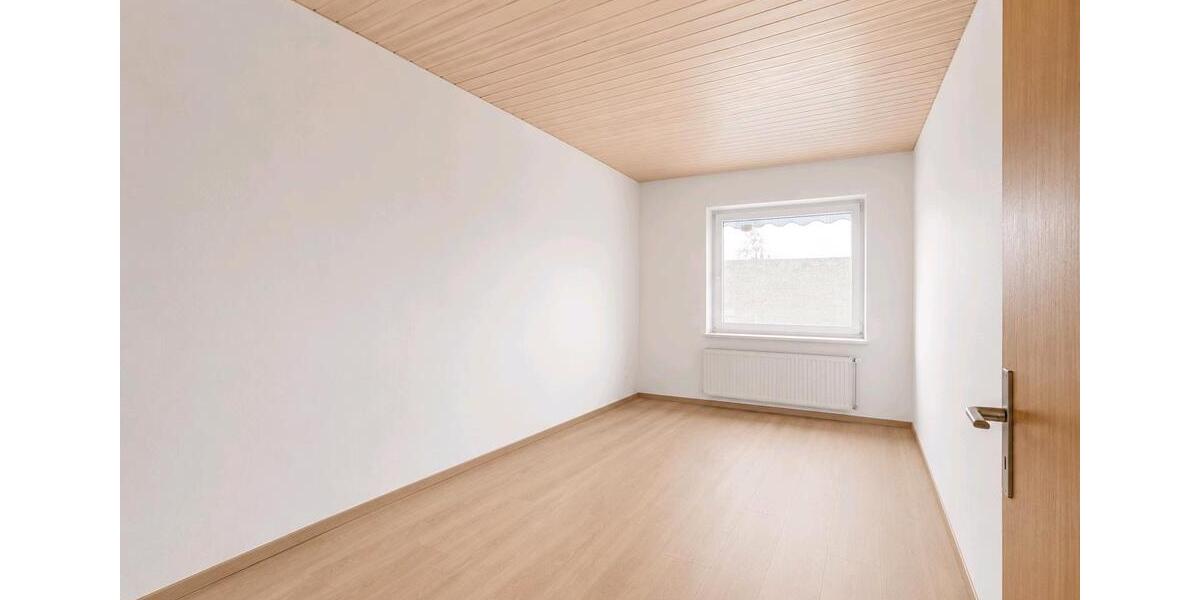 Einfamilienhaus Rottenburg am Neckar - 2 Zimmer, 98 m&sup2;, 1.200&euro; | Angebot:27623332