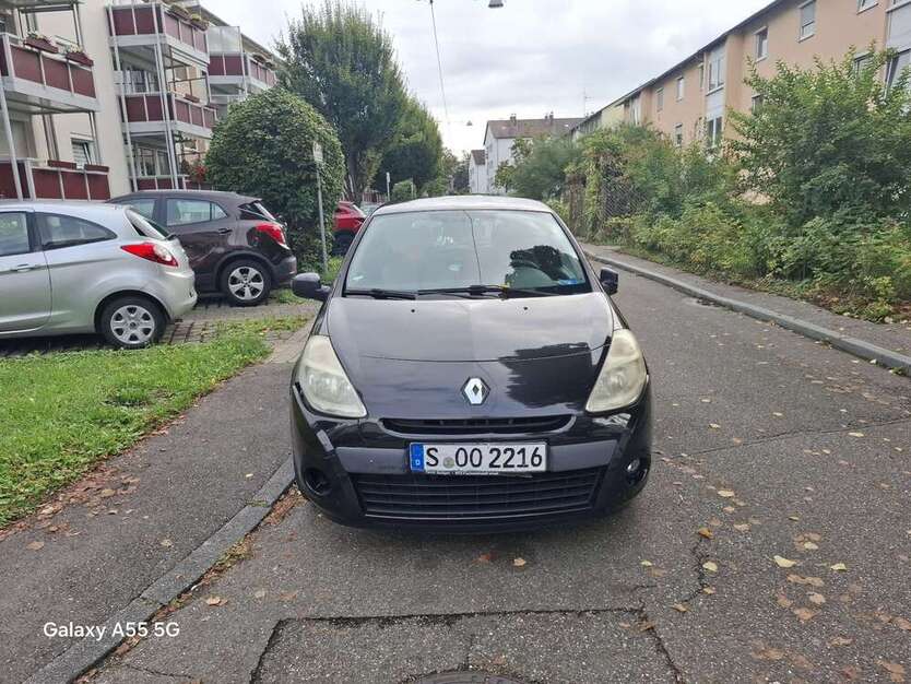 Renault Clio 177.000 km 1.100 € Stuttgart 70437