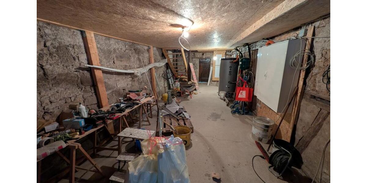 Einfamilienhaus Rottenburg am Neckar - 7 Zimmer, 200 m&sup2;, 1.750&euro; | Angebot:25643748