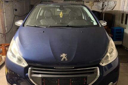 Peugeot 208 96.305 km 5.300 &euro; Pforzheim 75181