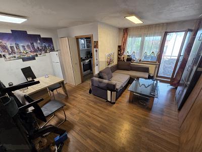 RUHIG, ZENTRAL UND CHARMANT 2 zimmer