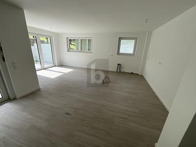 ERSTBEZUG - HELL & MODERN MIT SÜD-BALKON - Etagenwohnung Calw | Angebot:25893277