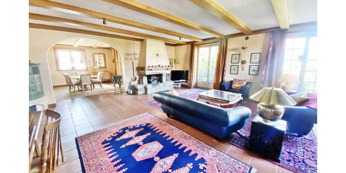 Einfamilienhaus Herrenberg - 8 Zimmer, 350 m&sup2;, 1.100.000&euro; | Angebot:27669043