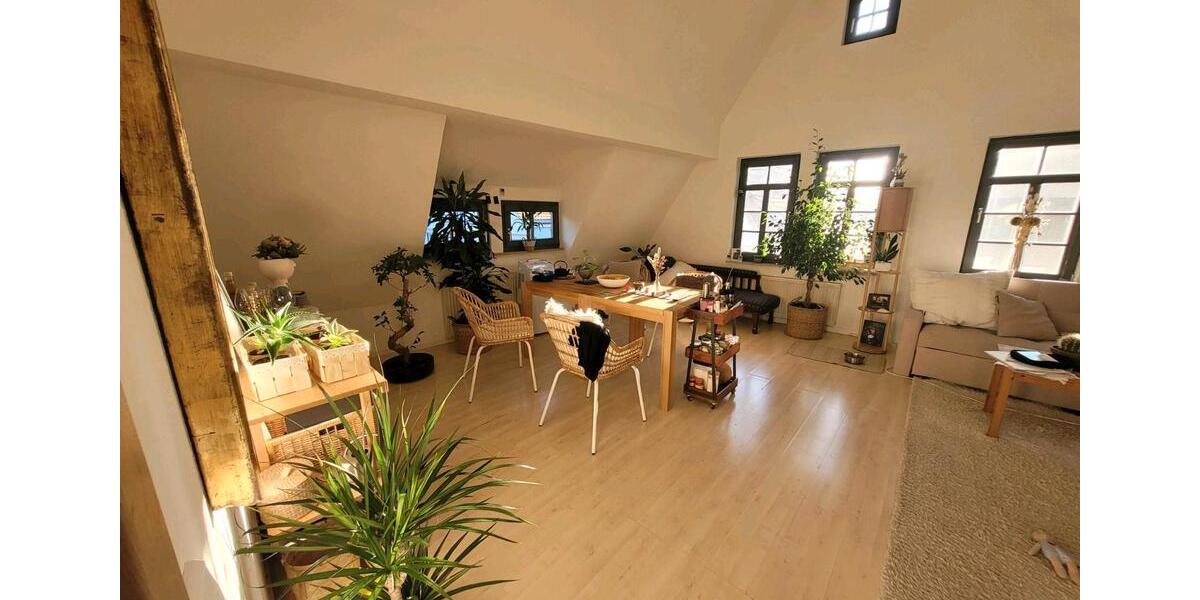 Dachgeschoßwohnung Rottenburg am Neckar - 2 Zimmer, 65 m&sup2;, 280.000&euro; | Angebot:26267120
