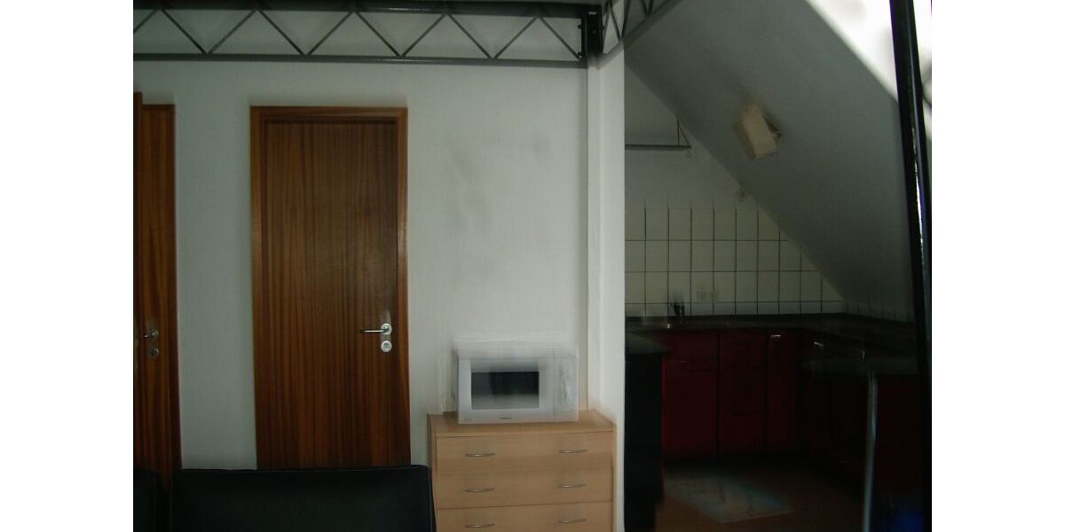 Eine besonders schöne Dachgeschosswohnung für eine Person - Appartement Stuttgart Feuerbach | Angebot:27649208