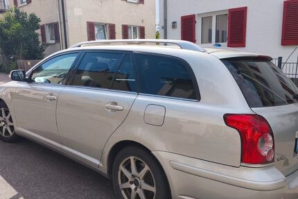 Toyota Avensis 323.000 km 1.000 &euro; Stuttgart 70569