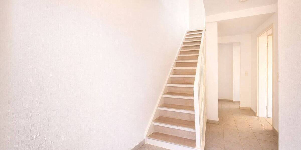 Doppelhaushälfte Stuttgart - Degerloch Degerloch - 6 Zimmer, 97 m&sup2;, 350.000&euro; | Angebot:26569595