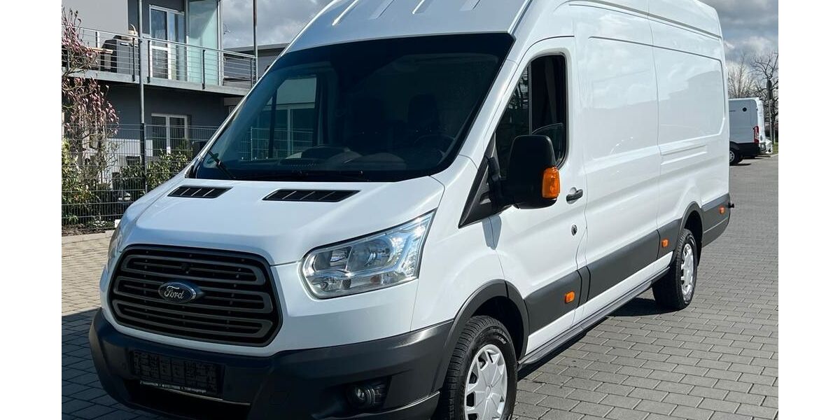Ford Transit 142.000 km 20.980 &euro; Holzgerlingen 71088