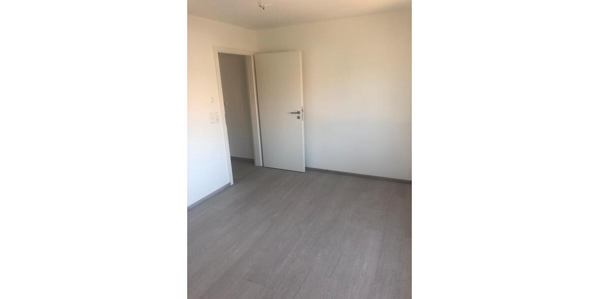 Erdgeschoßwohnung Pforzheim - 3 Zimmer, 89 m&sup2;, 1.100&euro; | Angebot:26567991