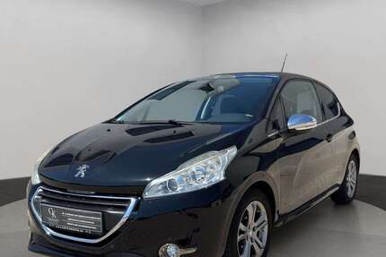 Peugeot 208 102.000 km 4.990 € Waldenbuch 71111