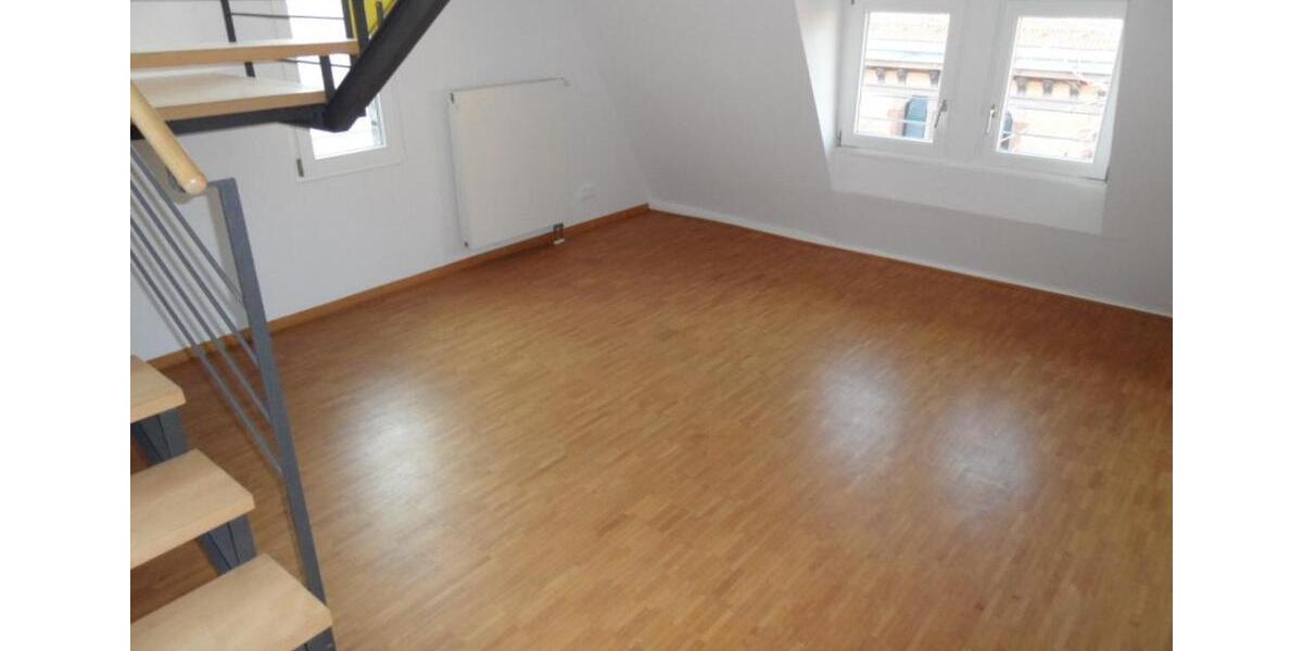 Dachgeschoßwohnung Stuttgart Lehen - 2.5 Zimmer, 109 m&sup2;, 1.670&euro; | Angebot:24493297