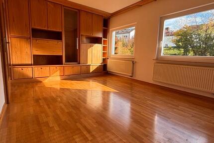 Haus zur Miete - DHH mit Garten, Balkon +Garage Musberg zimmer