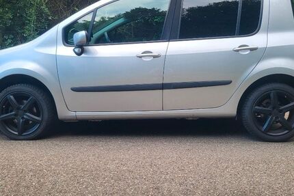 Renault Modus 133.500 km 4.199 &euro; Reutlingen 72768