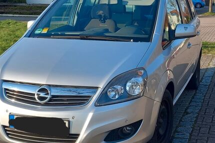 Opel Zafira 179.000 km 4.200 &euro; Metzingen 72555