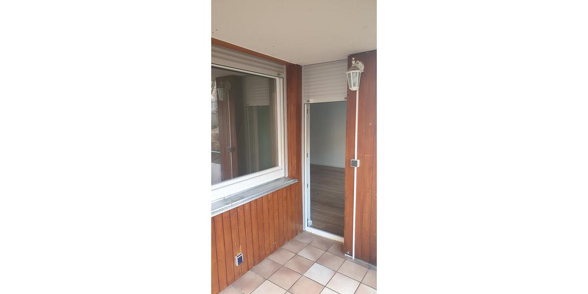 Hochparterre Esslingen am Neckar Hegensberg - 3.5 Zimmer, 75 m&sup2;, 350.000&euro; | Angebot:25280866