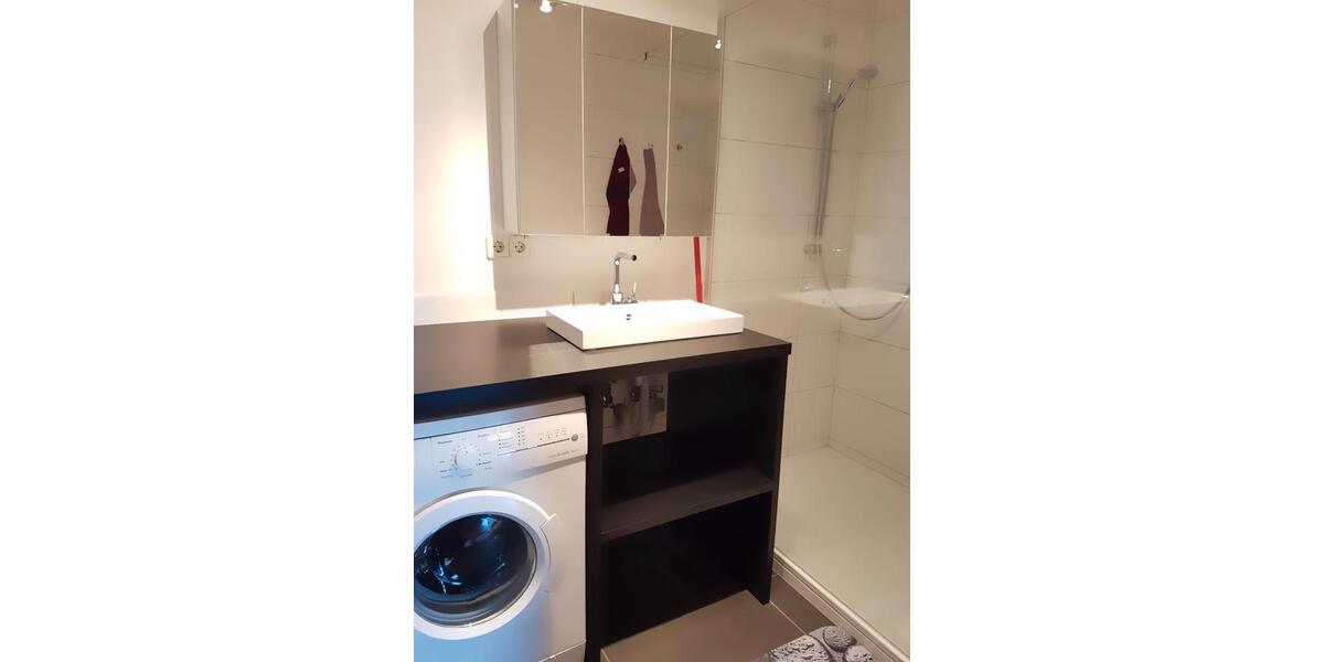Etagenwohnung Sindelfingen - 2 Zimmer, 70 m&sup2;, 1.200&euro; | Angebot:26317436