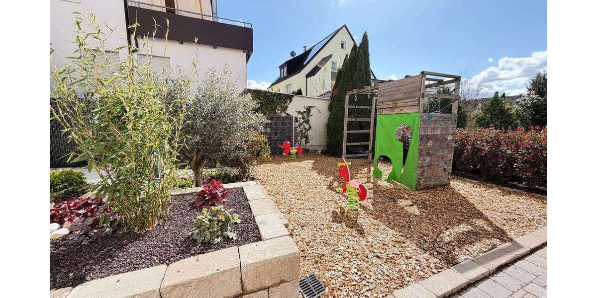 Etagenwohnung Esslingen Brühl - 3 Zimmer, 66 m&sup2;, 1.300&euro; | Angebot:26165248