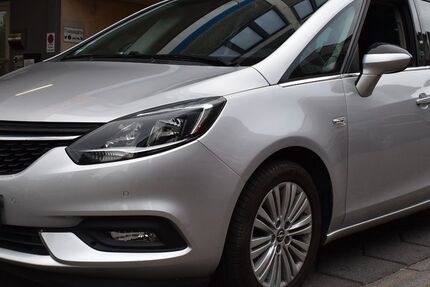 Opel Zafira 200.000 km 8.999 € Fellbach bei Stuttgart 70736