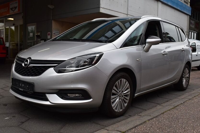 Opel Zafira 200.000 km 8.999 € Fellbach bei Stuttgart 70736