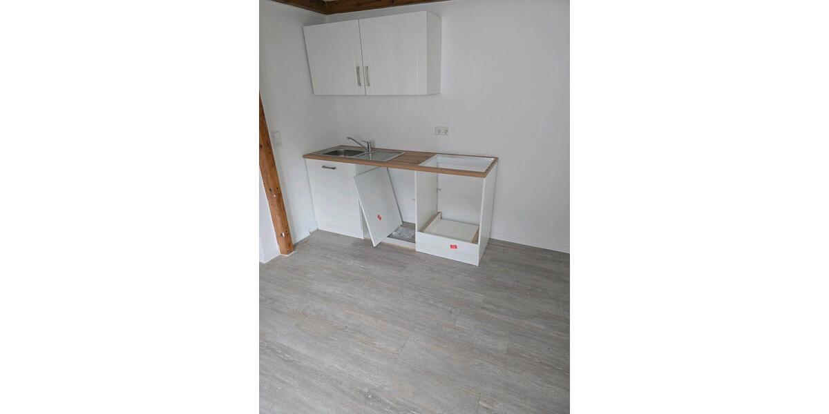 Etagenwohnung Esslingen am Neckar Hegensberg - 1 Zimmer, 27 m&sup2;, 650&euro; | Angebot:24825284