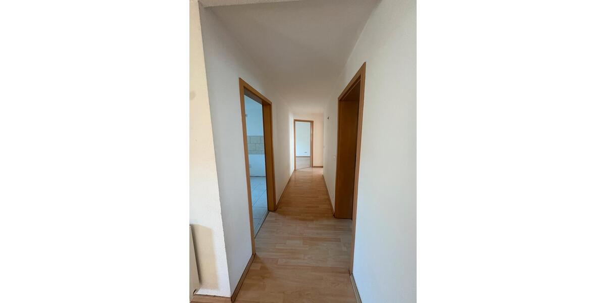 Etagenwohnung Neuhausen auf den Fildern - 4.5 Zimmer, 125 m&sup2;, 1.600&euro; | Angebot:26429234