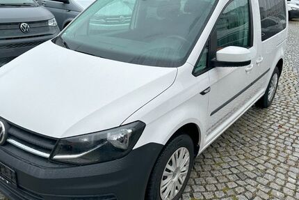 VW Caddy 60.000 km 15.400 € Stuttgart 70378