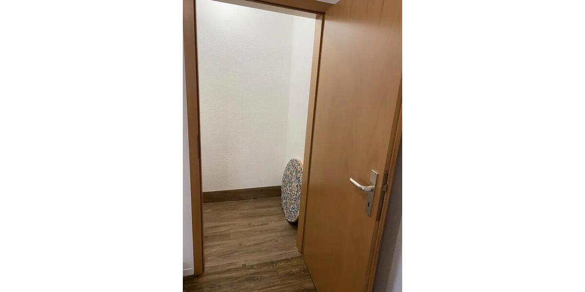 Etagenwohnung Fellbach Oeffingen - 3.5 Zimmer, 84 m&sup2;, 1.200&euro; | Angebot:26235931