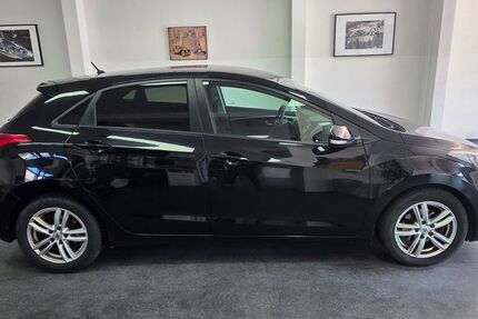 Hyundai i30 200.000 km 4.400 &euro; Asperg/Ludwigsburg bei Stuttgart 71679