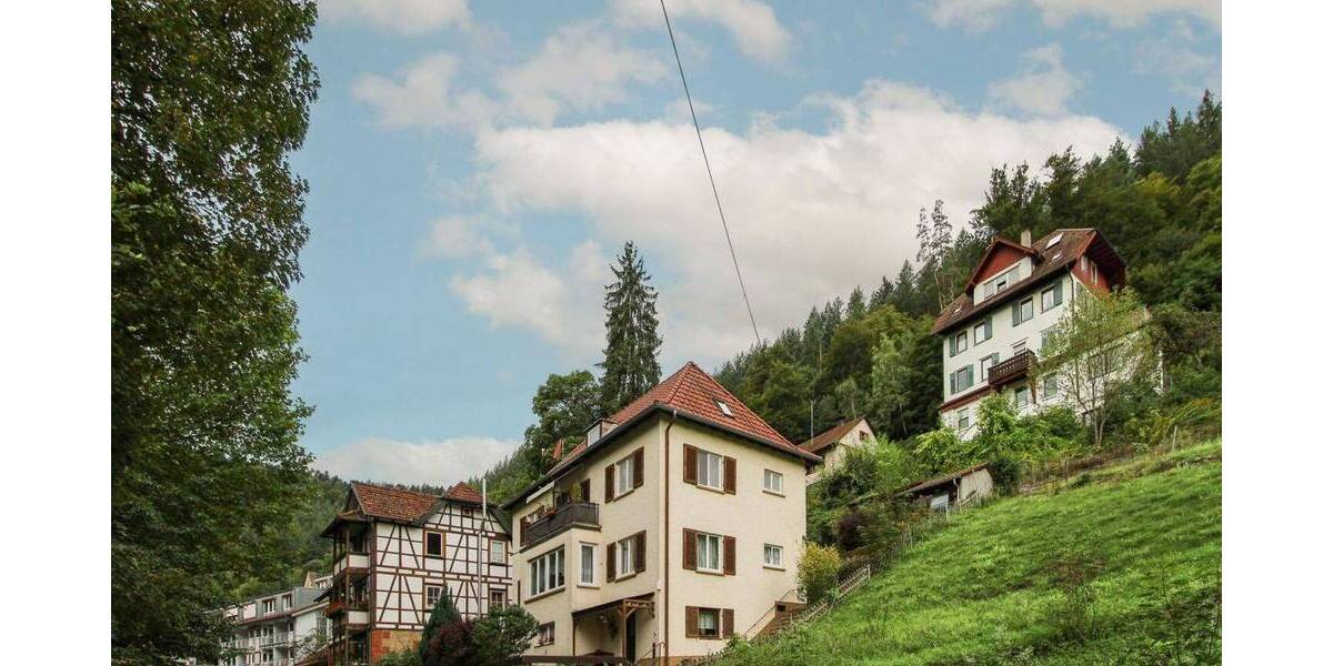 Einfamilienhaus Calw - 7 Zimmer, 329.000&euro; | Angebot:25985072