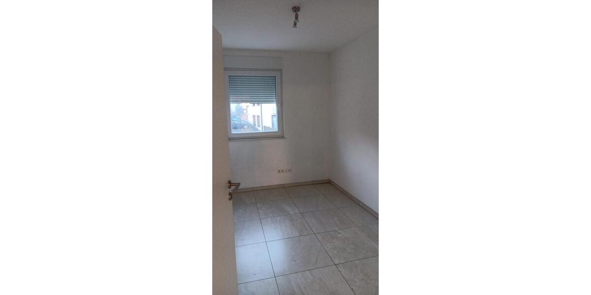 Etagenwohnung Dußlingen - 4 Zimmer, 78 m&sup2;, 1.500&euro; | Angebot:26022417