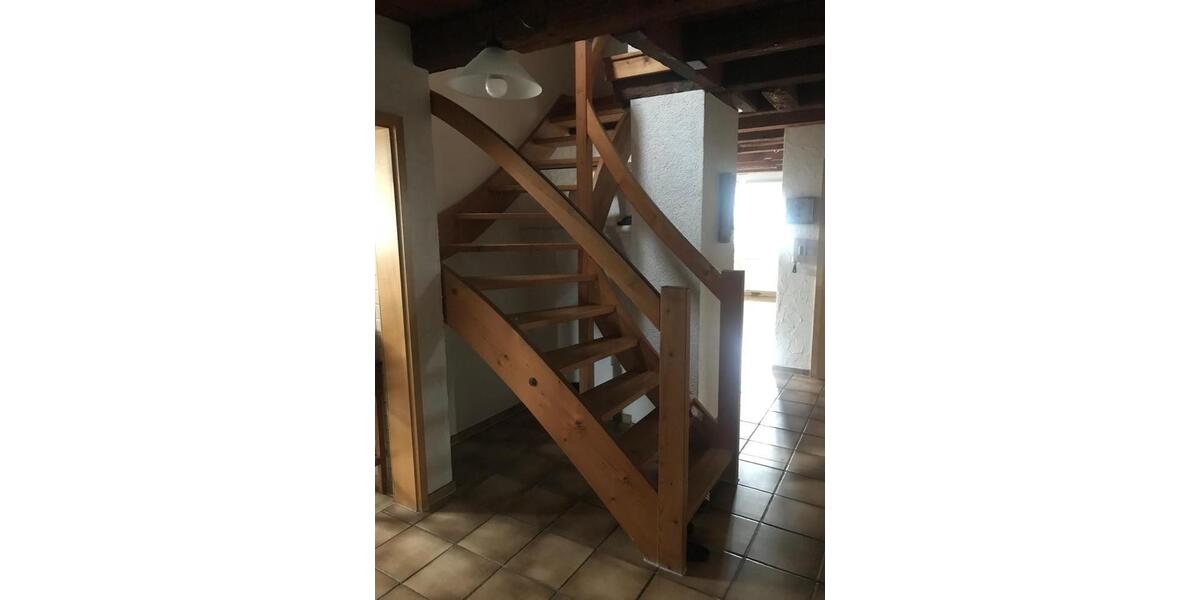 Dachgeschoßwohnung Ludwigsburg Hoheneck - 2.5 Zimmer, 70 m&sup2;, 289.000&euro; | Angebot:25606429