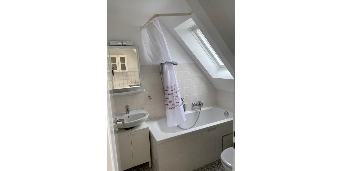 Dachgeschoßwohnung Ludwigsburg Pflugfelden - 1.5 Zimmer, 31 m&sup2;, 620&euro; | Angebot:27601247