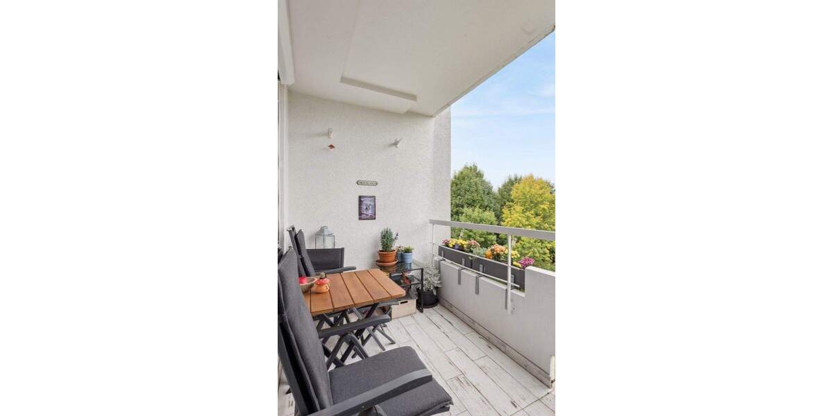 Etagenwohnung Ludwigsburg Eglosheim - 3 Zimmer, 64 m&sup2;, 218.000&euro; | Angebot:25802157