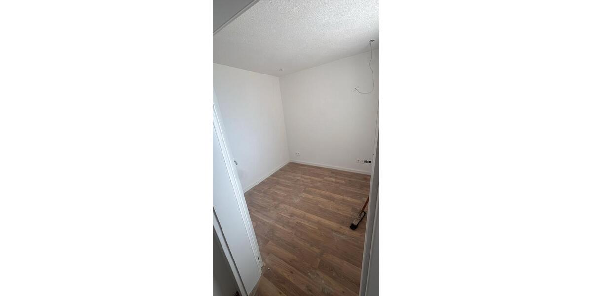 Maisonettenwohnung Mühlacker - 4.5 Zimmer, 100 m&sup2;, 1.250&euro; | Angebot:27625082