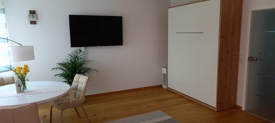 Naturnahes Wohnerlebnis: Moderne Eleganz in idyllischer Umgebung!