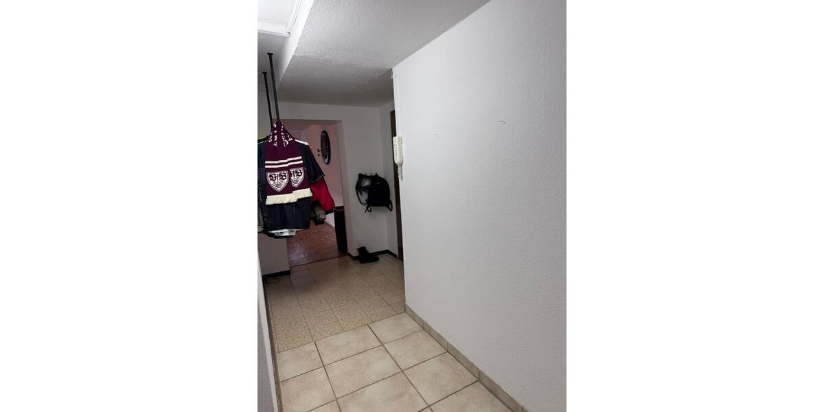 Etagenwohnung Reutlingen Altenburg - 2 Zimmer, 64 m&sup2;, 180.000&euro; | Angebot:24371377