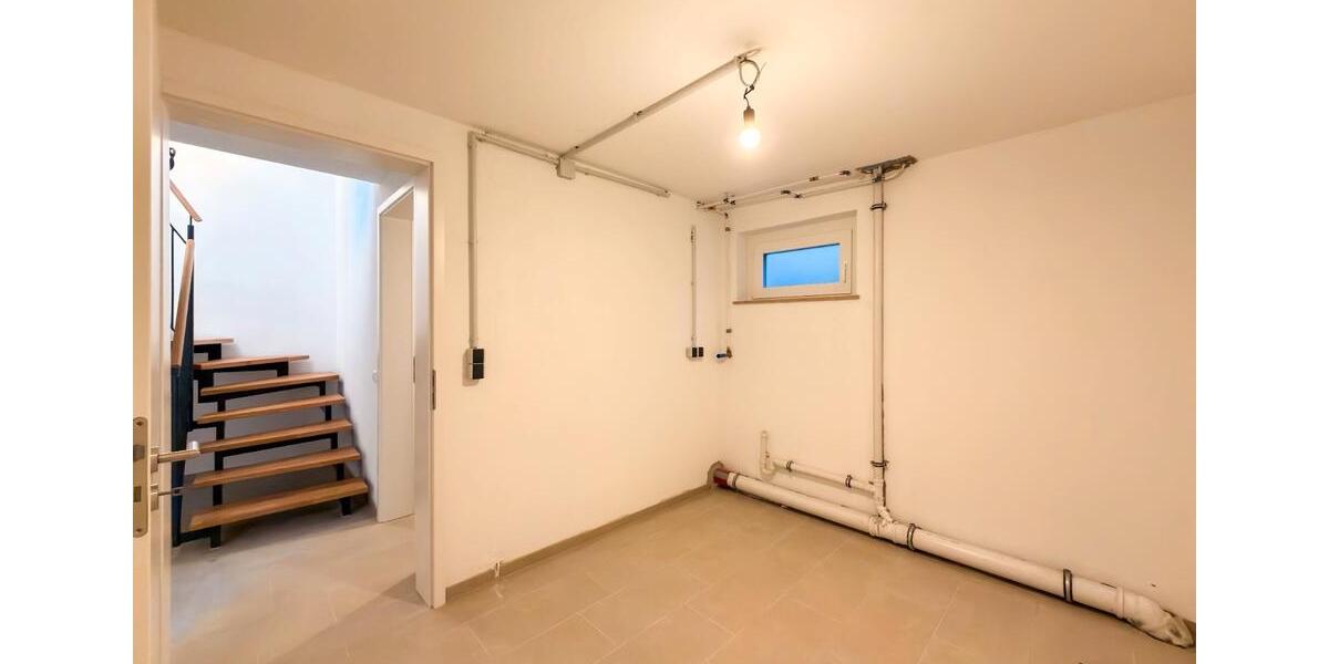 Reihenhaus Nürtingen - 4.5 Zimmer, 152 m&sup2;, 3.060&euro; | Angebot:27620282