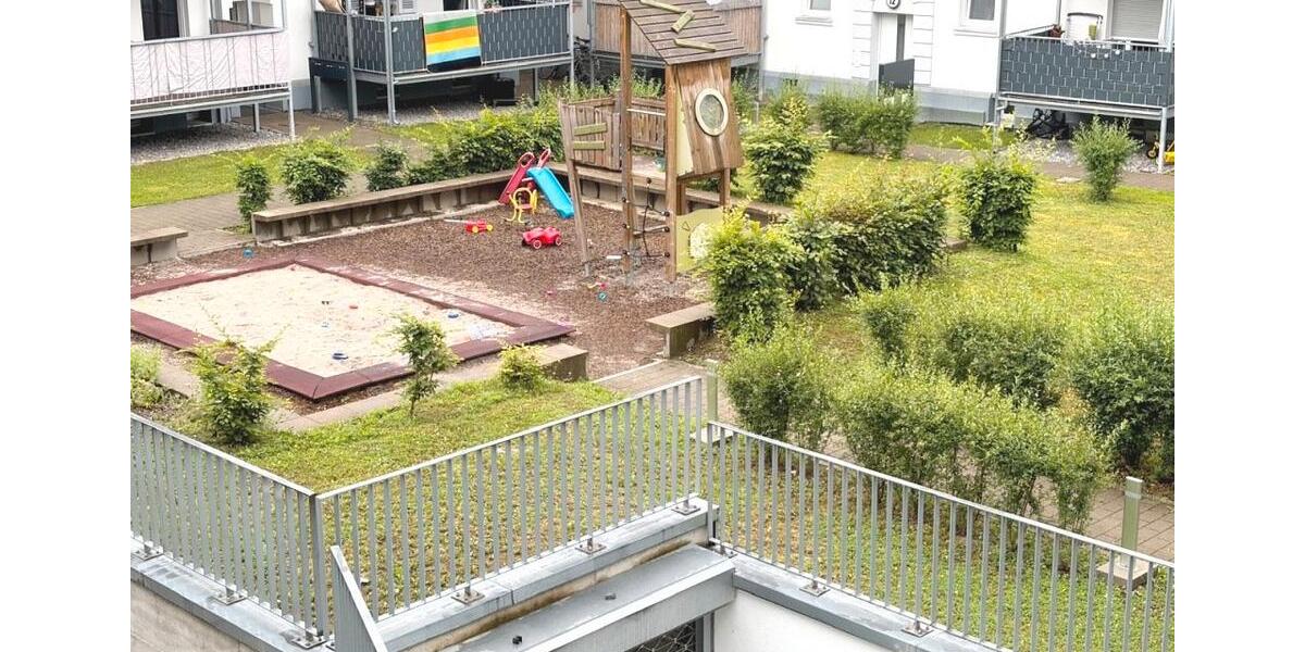 Etagenwohnung Esslingen am Neckar Brühl - 3 Zimmer, 77 m&sup2;, 1.155&euro; | Angebot:27535626