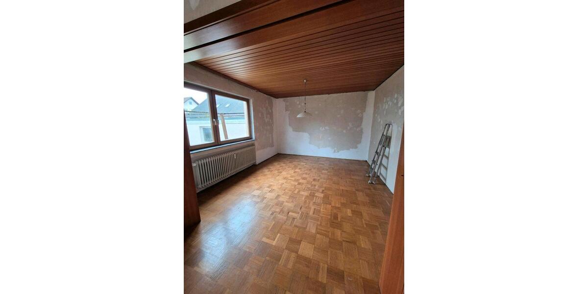 Erdgeschoßwohnung Herrenberg - 5 Zimmer, 117 m&sup2;, 1.400&euro; | Angebot:25941985