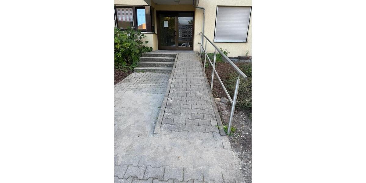 Erdgeschoßwohnung Böblingen Dagersheim - 2 Zimmer, 76 m&sup2;, 1.215&euro; | Angebot:27591402