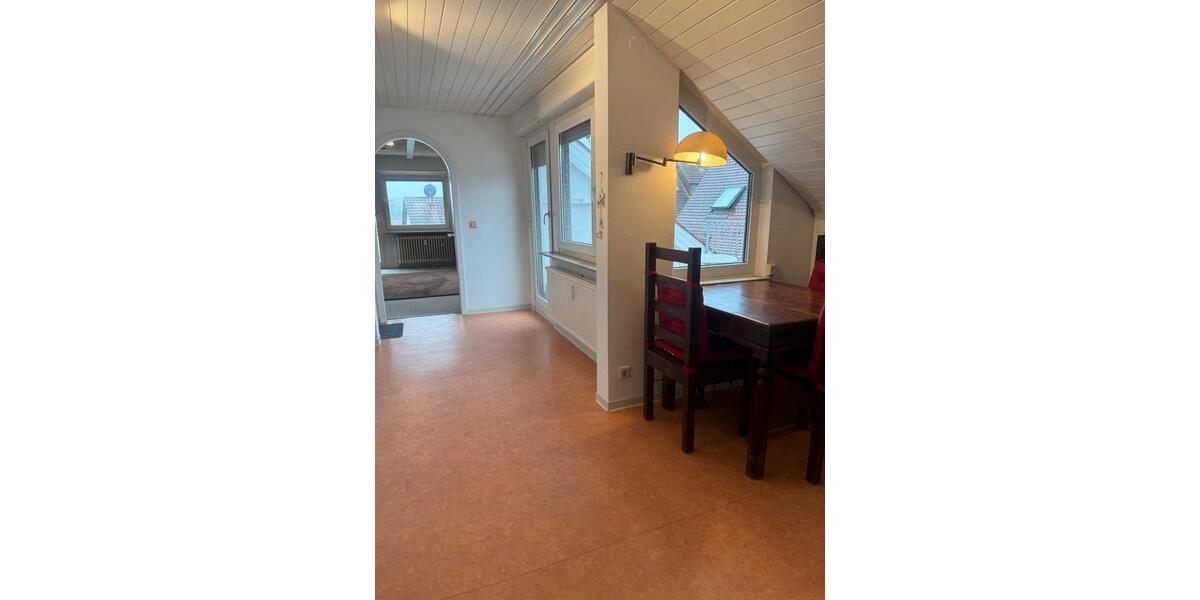 Dachgeschoßwohnung Stuttgart Sillenbuch - 2.5 Zimmer, 62 m&sup2;, 890&euro; | Angebot:25980435