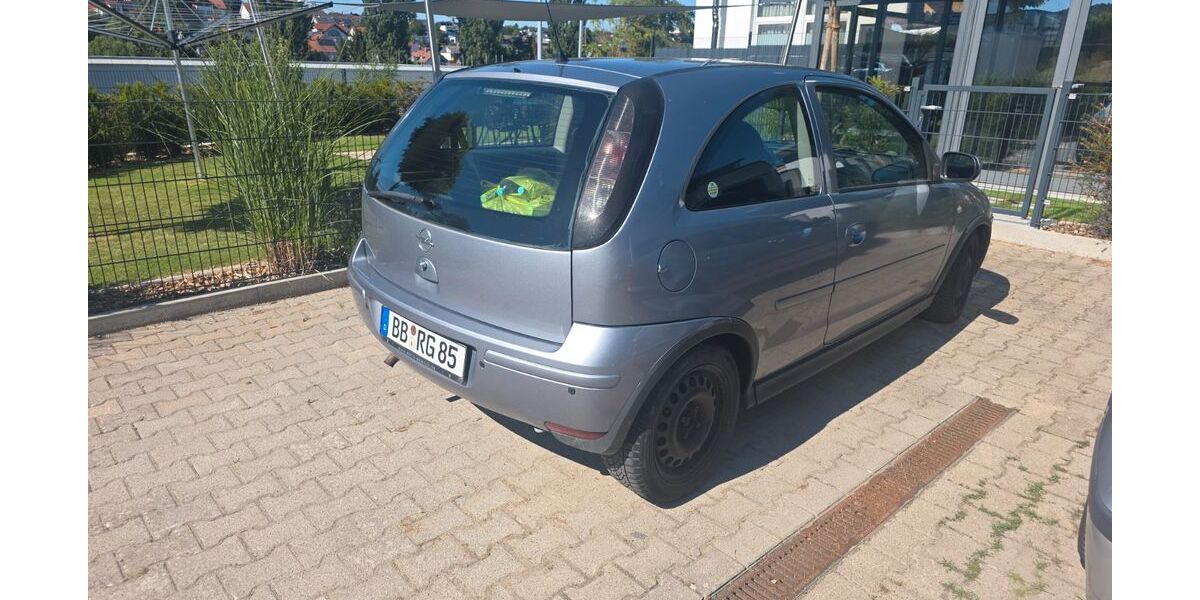 Opel Corsa 123.000 km 1.350 &euro; Aidlingen 71134